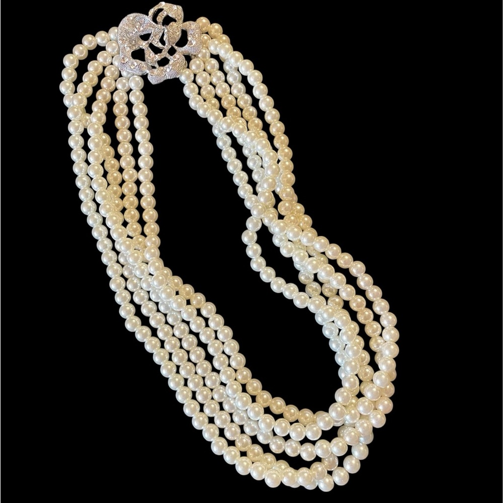 5 strands of FAUX PEARLS w/gorgeous silver tone & crystals accent piece - NWOT!